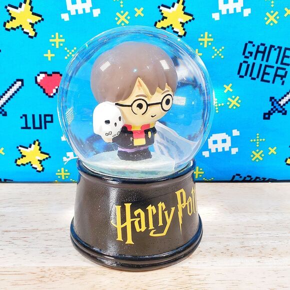 Wizarding World Harry Potter w/ Familiar White Owl Hedwig Water Globe Snow Globe - Picture 7 of 12